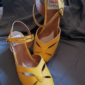 Bettie Page sandals